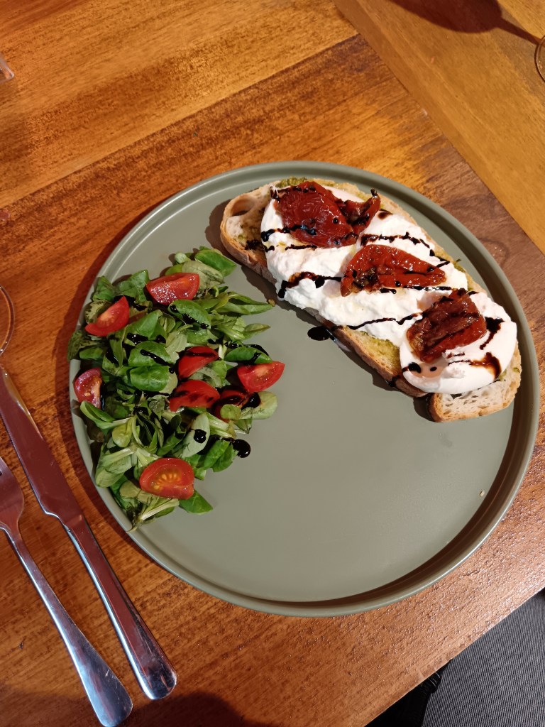 Burrata toast and side salad